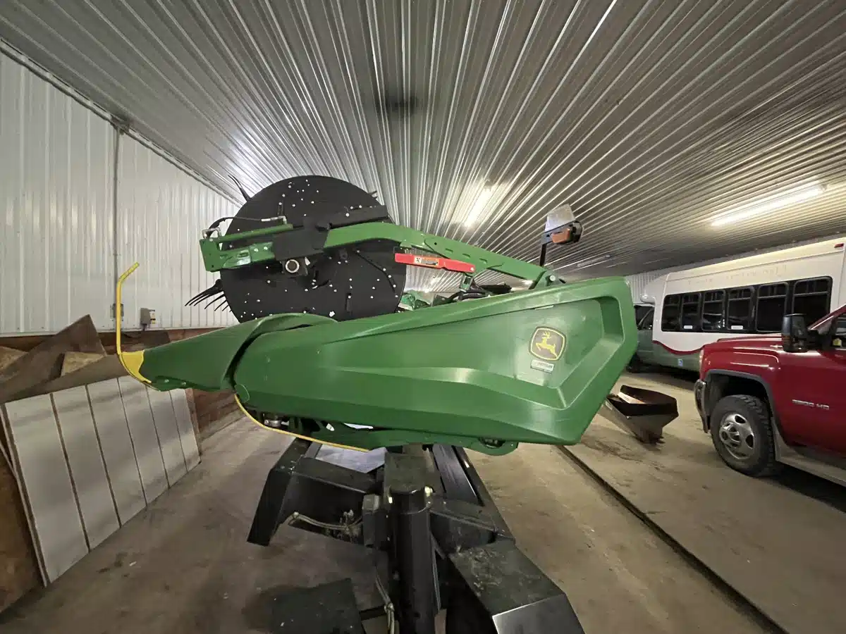 Gallery image 2 for Used 2021 John Deere HD50R Header Combine