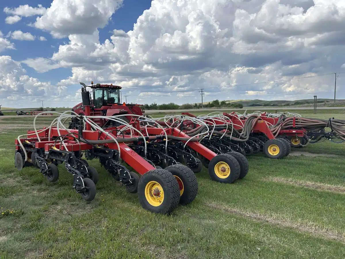 Gallery image 2 for Used 2013 Bourgault 3320 Air Drill
