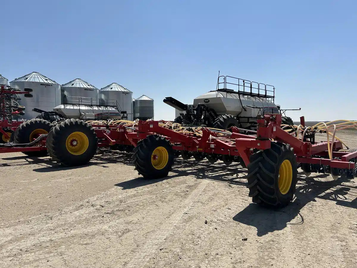 Gallery image 1 for Used 2021 Bourgault 3720 Air Drill