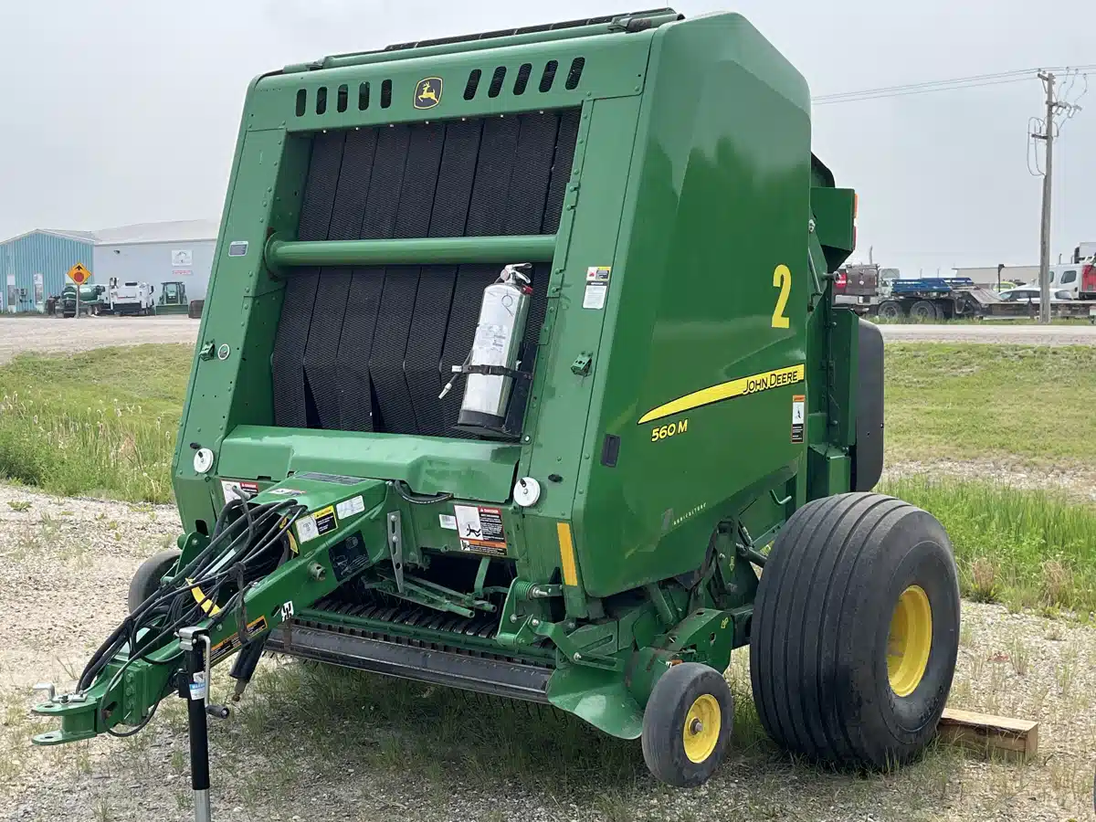 Gallery image 1 for Used 2022 John Deere 560M Round Baler