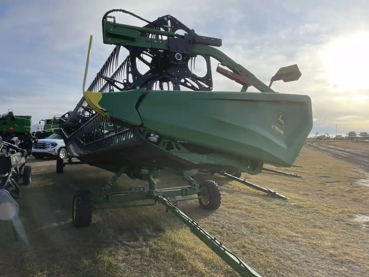 Gallery image 2 for Used 2024 John Deere HD45R Header Combine