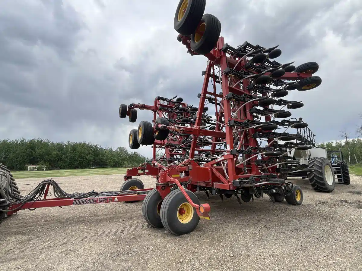 Gallery image 1 for Used 2014 Bourgault 3320-SIZE-UNSPECIFIED Air Drill