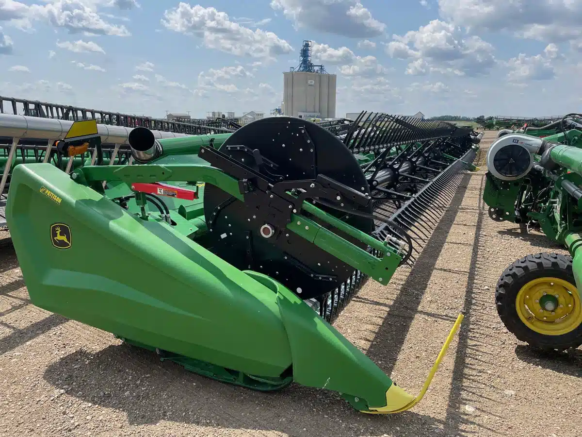 Gallery image 2 for Used 2024 John Deere HD50F Header Combine
