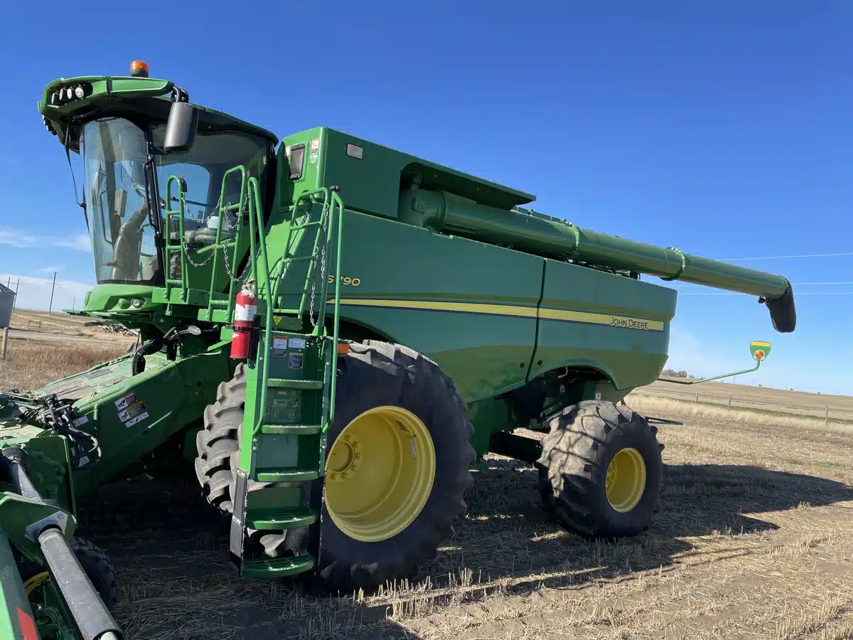 Gallery image 1 for Used 2018 John Deere S790 Combine