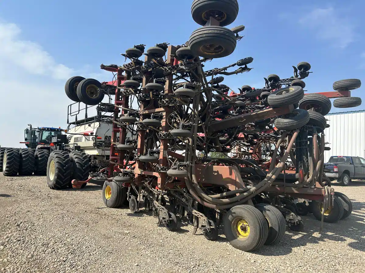 Gallery image 2 for Used 2014 Bourgault 3320-60 Air Drill