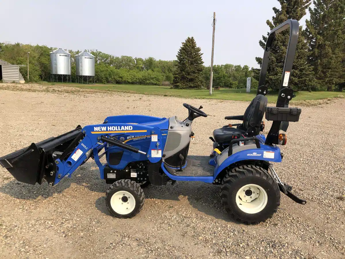 Gallery image 2 for Used 2024 New Holland WORKMASTER 25S Tractor
