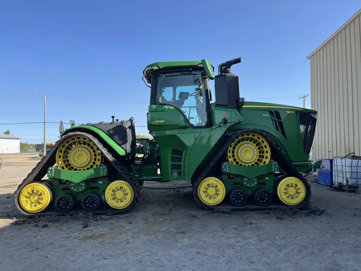 Gallery image 2 for Used 2024 John Deere 9RX 640 Tractor