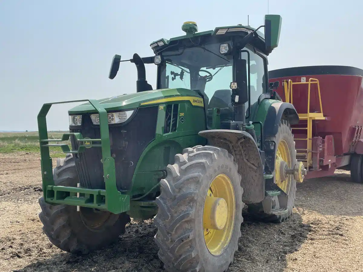 Gallery image 1 for Used 2023 John Deere 7R 290 Tractor