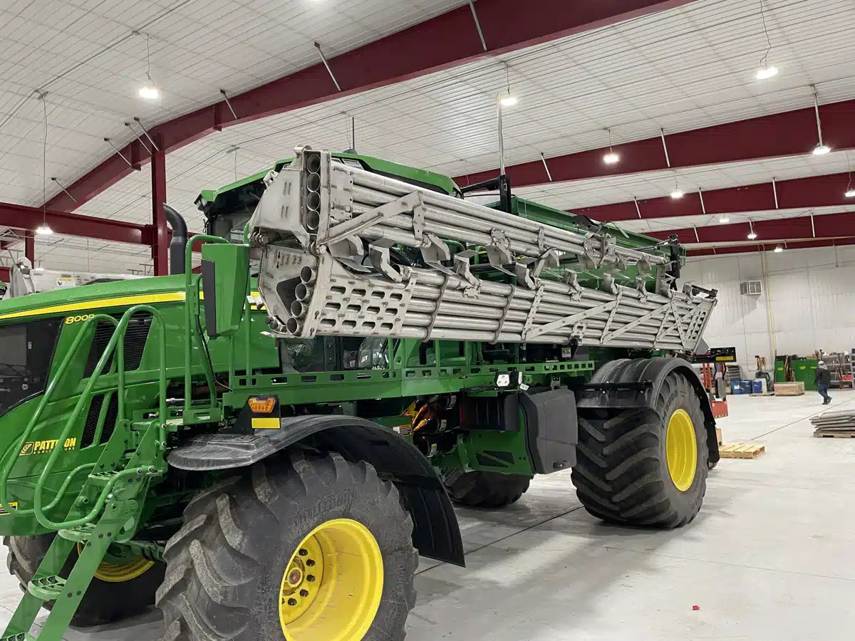 Gallery image 2 for Used 2025 John Deere 800R Anhydrous Applicator
