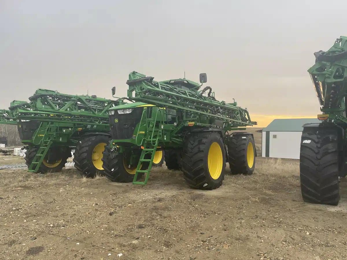 Gallery image 1 for 2025 John Deere 616R Sprayer - Self Propelled