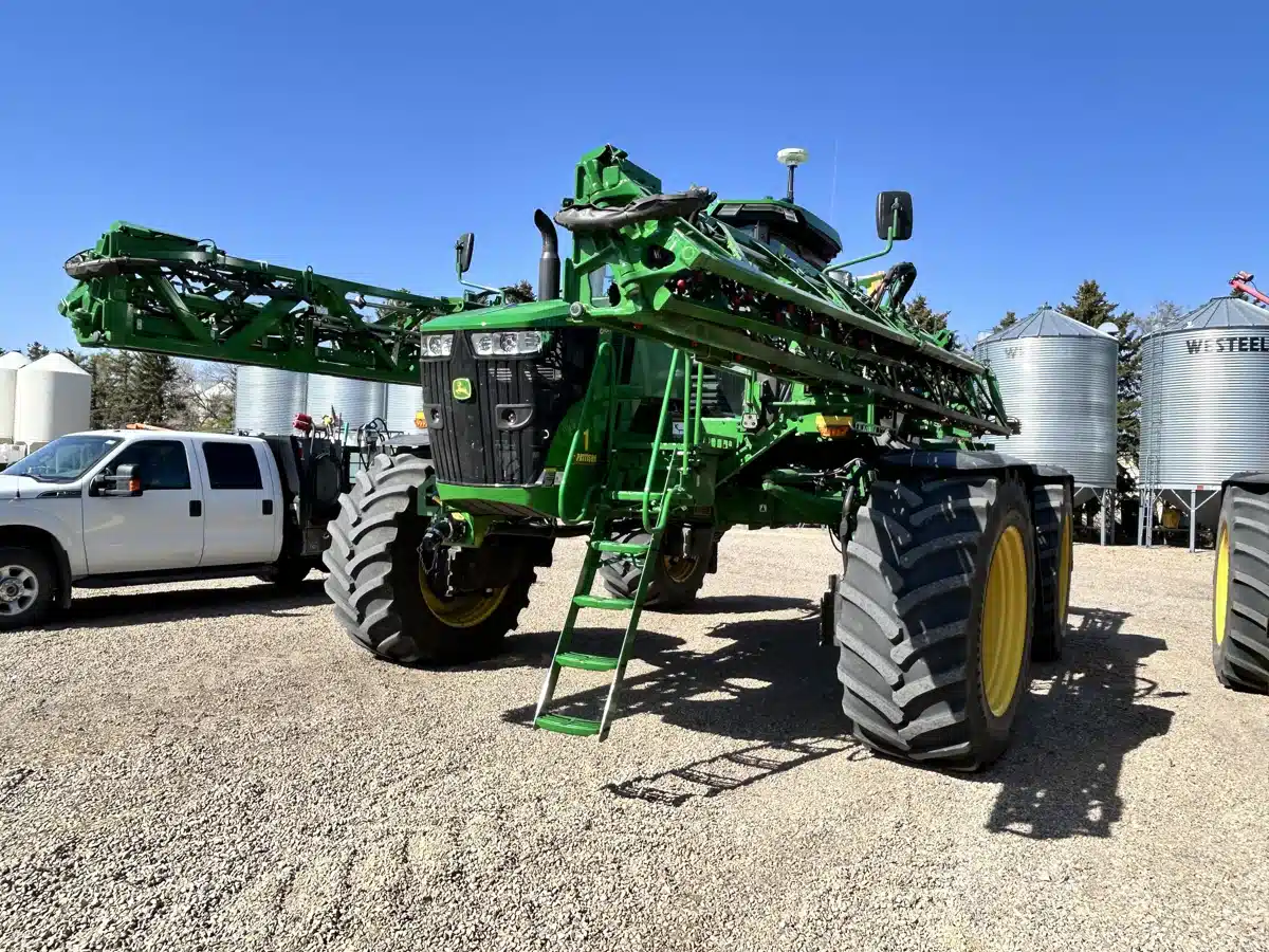 Gallery image 2 for Used 2025 John Deere 616R Sprayer - Self Propelled