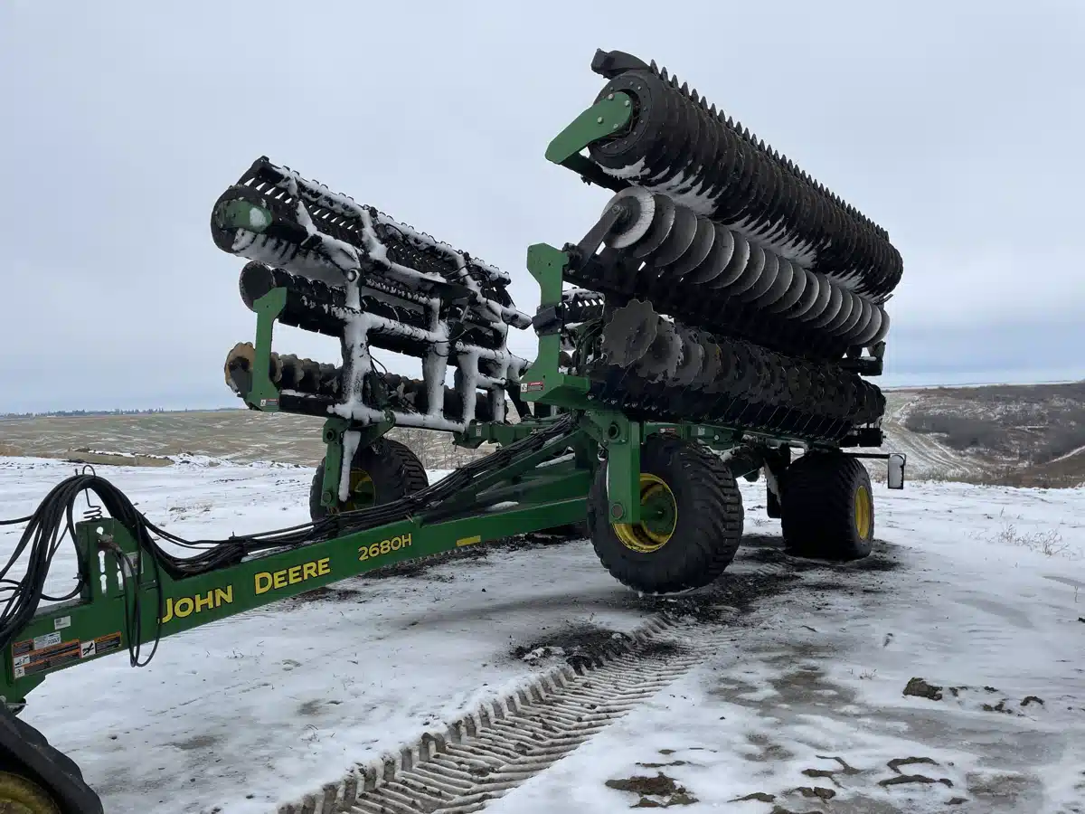 Gallery image 1 for Used 2024 John Deere 2680H Vertical Tillage