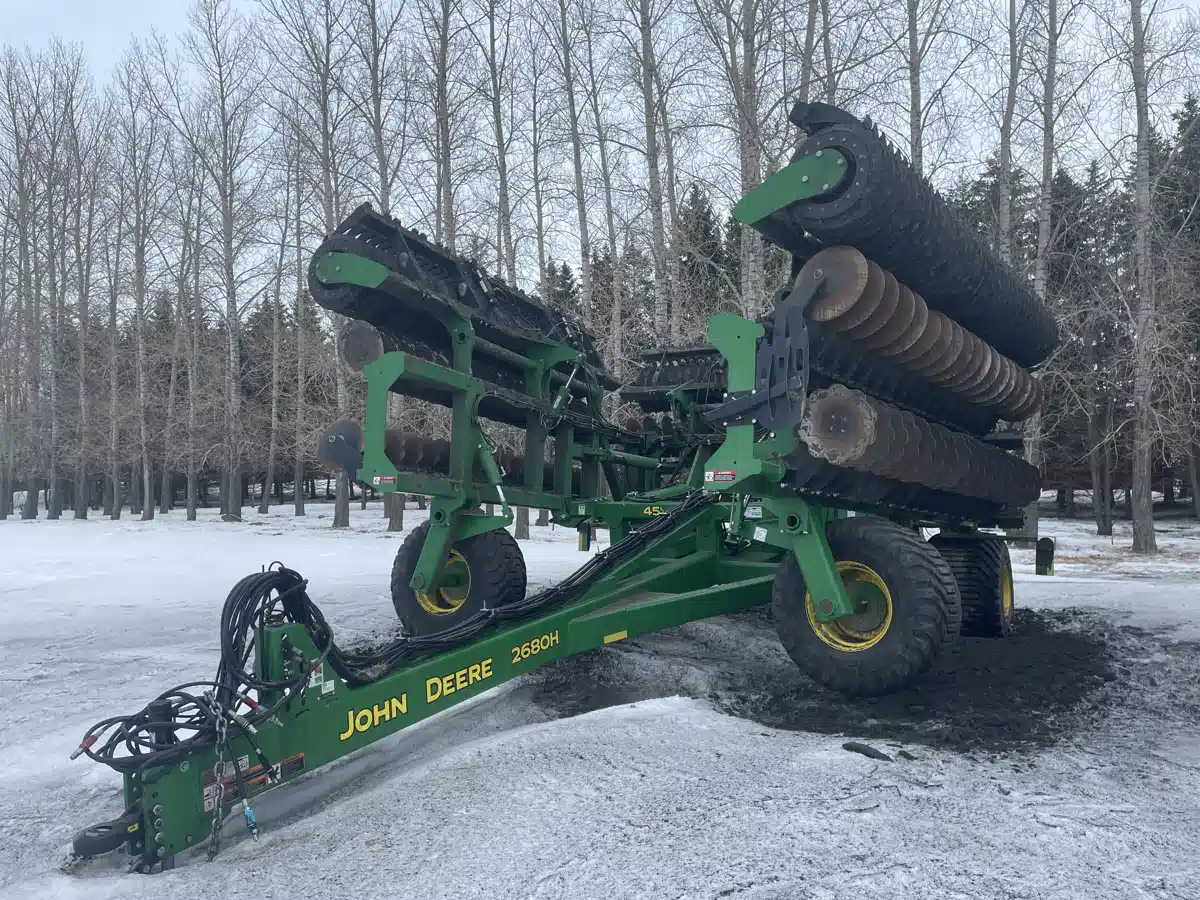 Gallery image 1 for Used 2024 John Deere 2680H Vertical Tillage