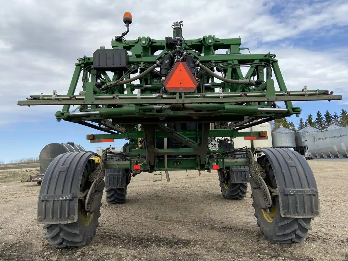 Gallery image 2 for Used 2016 John Deere R4038 Sprayer - Self Propelled