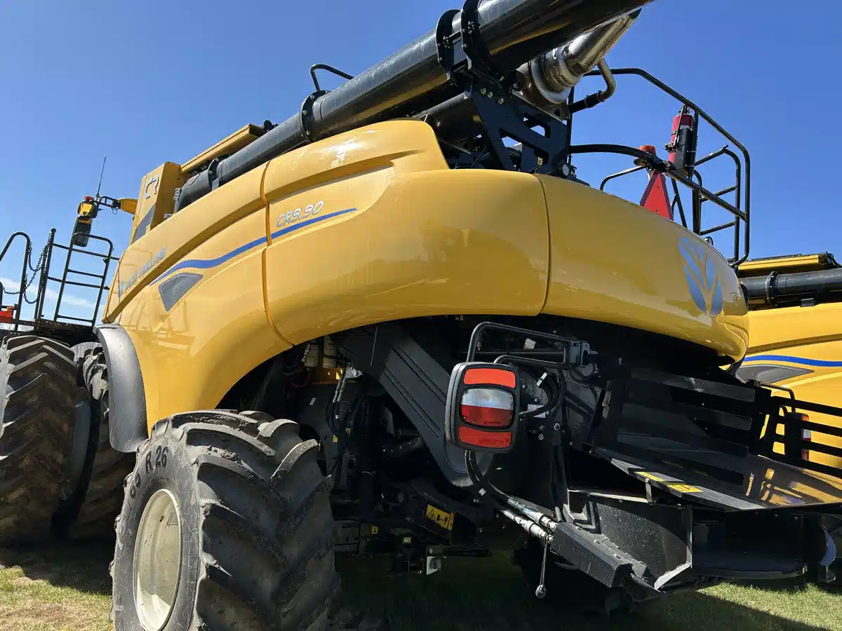 Gallery image 2 for Used 2025 New Holland CR9.90 Combine