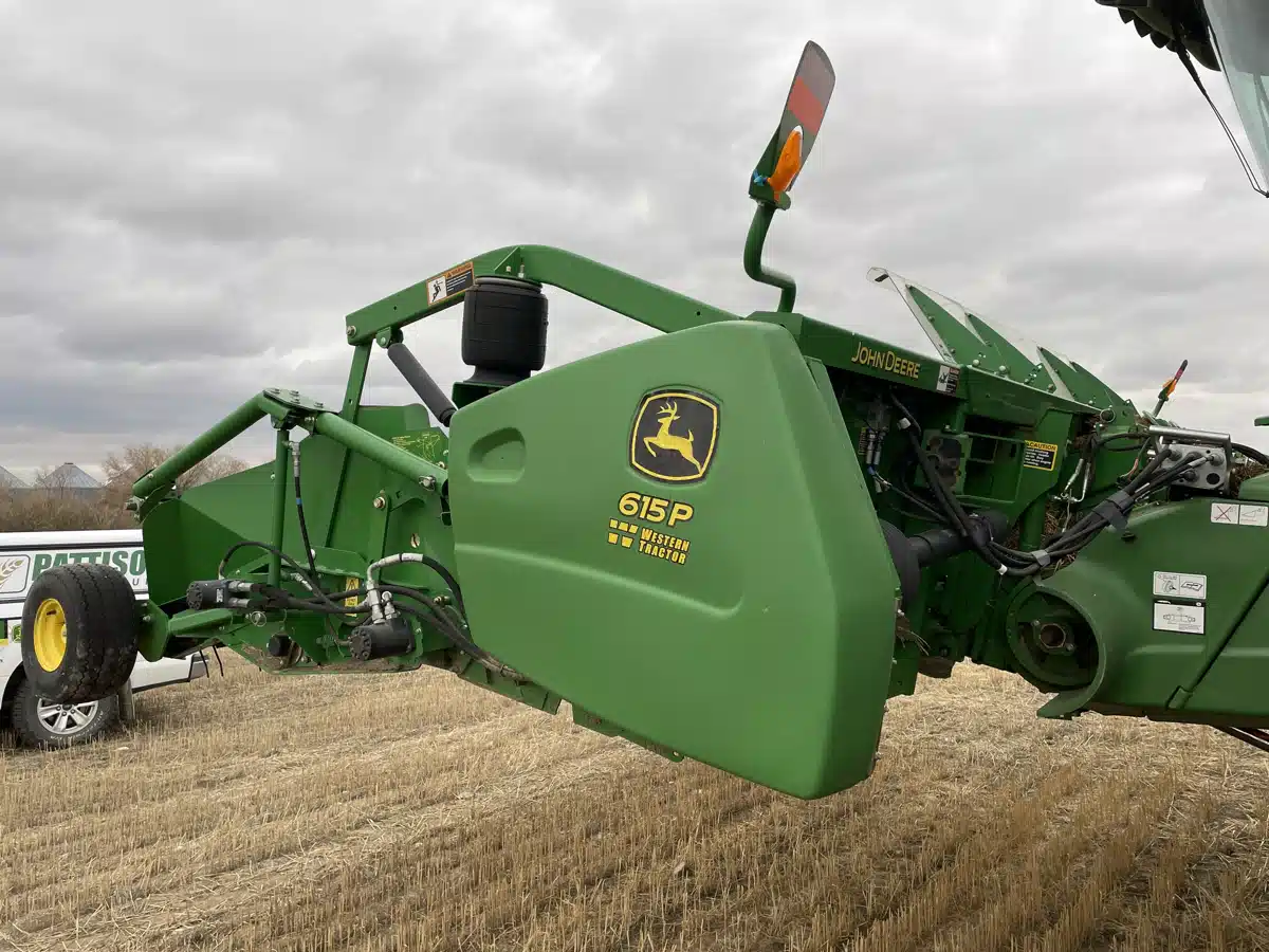 Gallery image 1 for Used 2014 John Deere 615P Header - Pickup