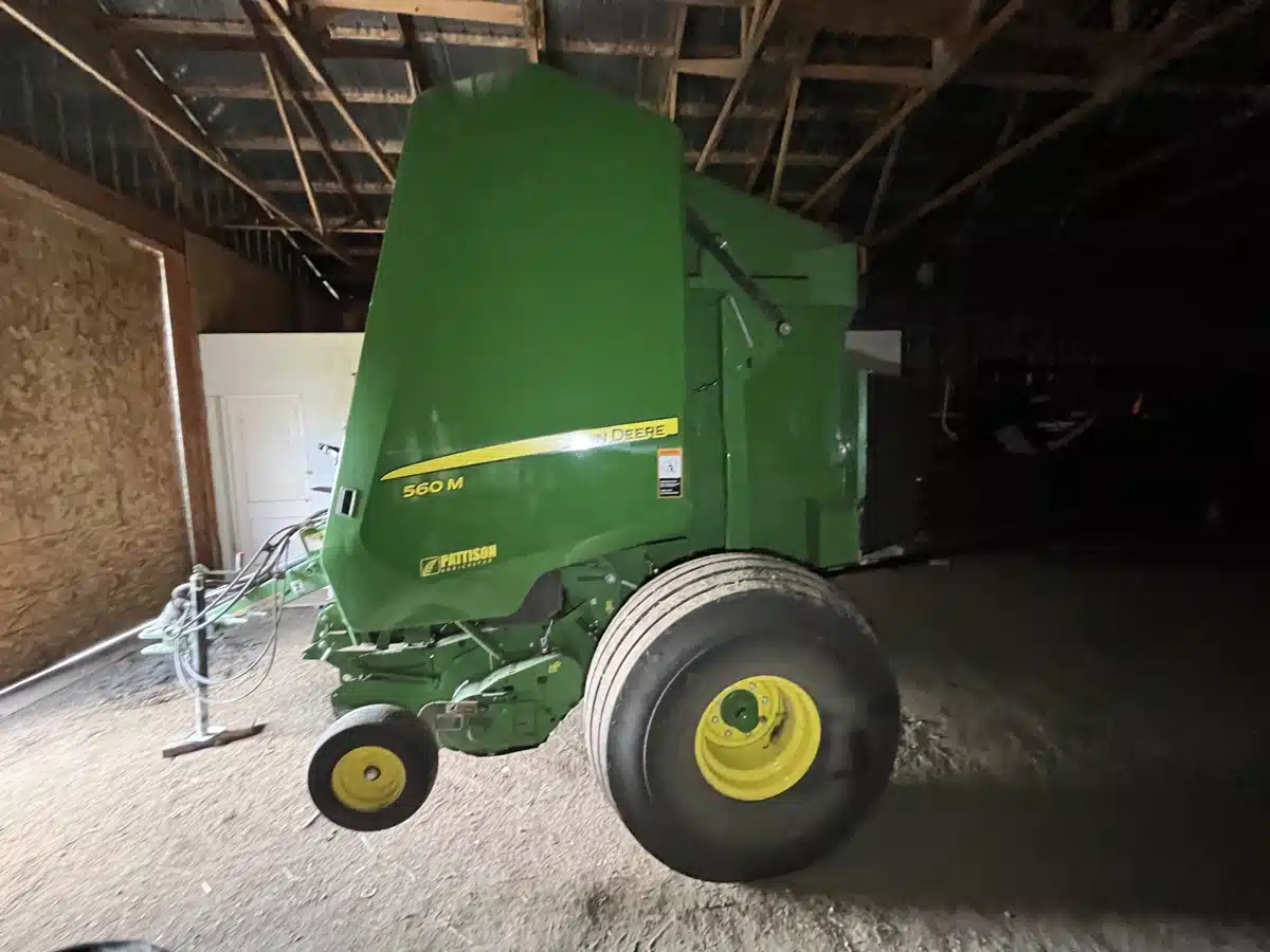 Gallery image 1 for Used 2022 John Deere 560M Round Baler