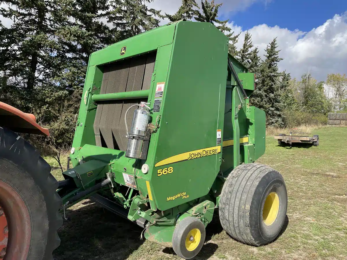 Gallery image 1 for Used 2012 John Deere 568 Round Baler