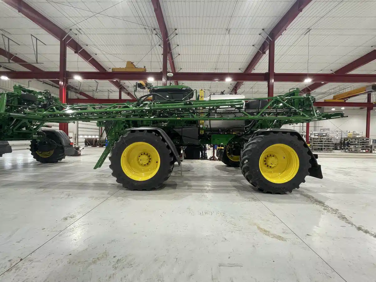 Gallery image 2 for Used 2025 John Deere 616R Sprayer - Self Propelled