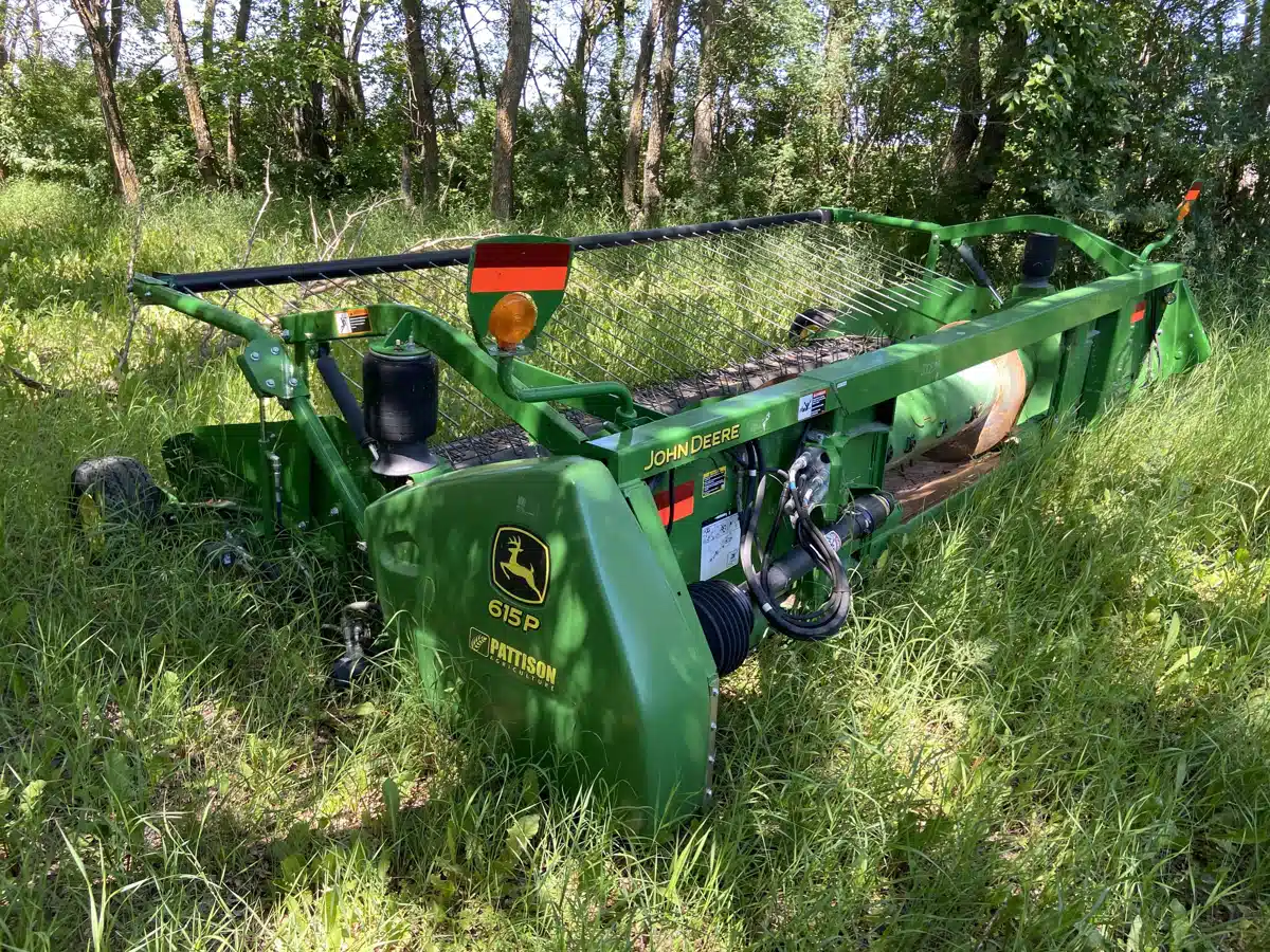 Gallery image 1 for Used 2018 John Deere 615P Header - Pickup
