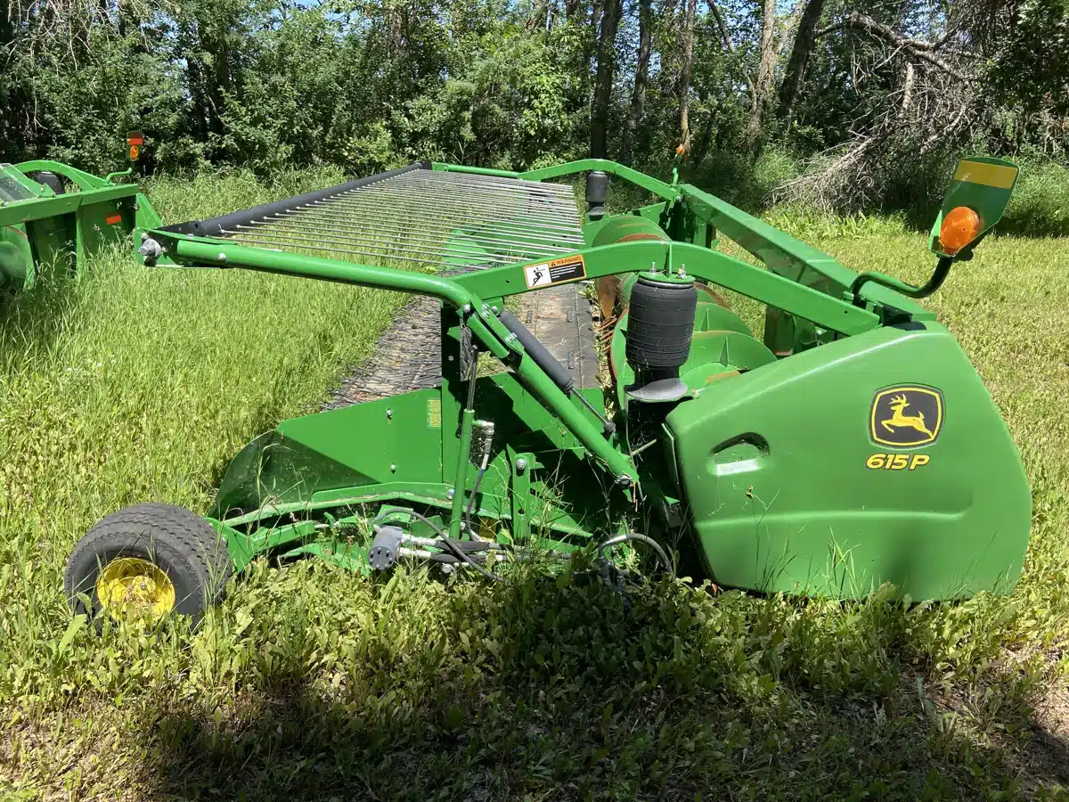 Gallery image 2 for Used 2018 John Deere 615P Header - Pickup