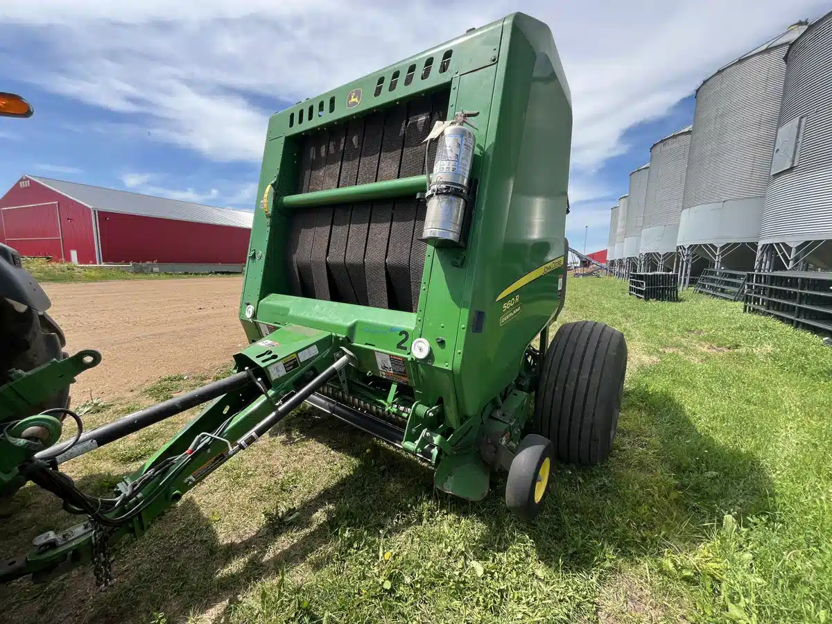 Gallery image 1 for Used 2021 John Deere 560R Round Baler