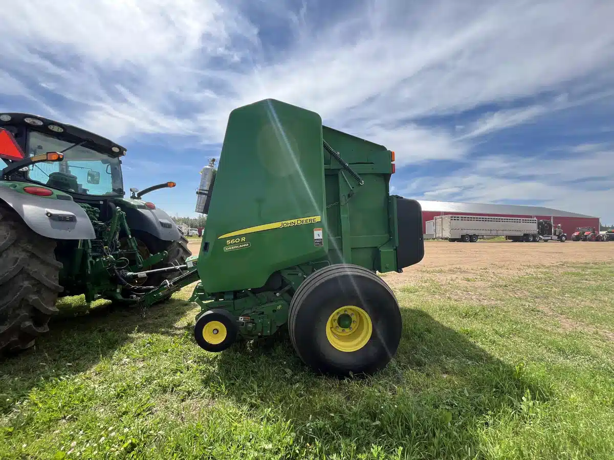 Gallery image 2 for Used 2021 John Deere 560R Round Baler