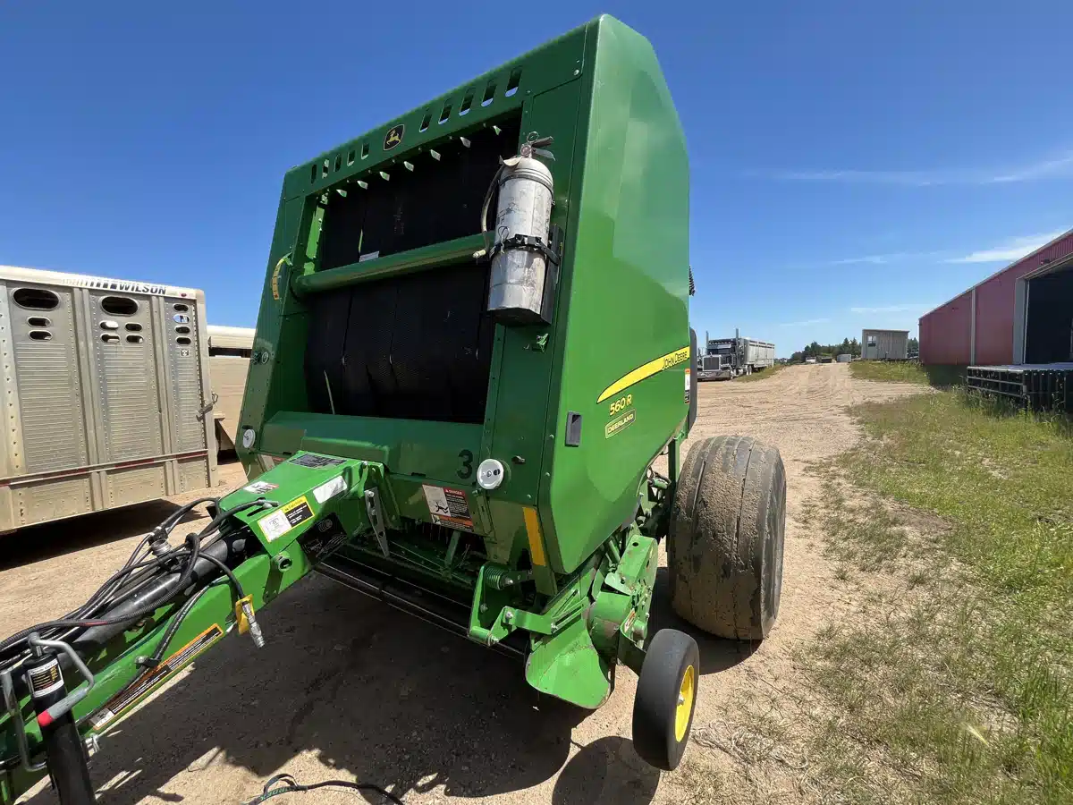 Gallery image 1 for Used 2021 John Deere 560R Round Baler
