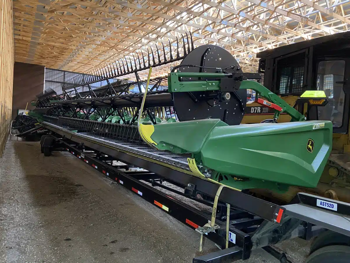 Gallery image 2 for Used 2022 John Deere HD50R Header Combine