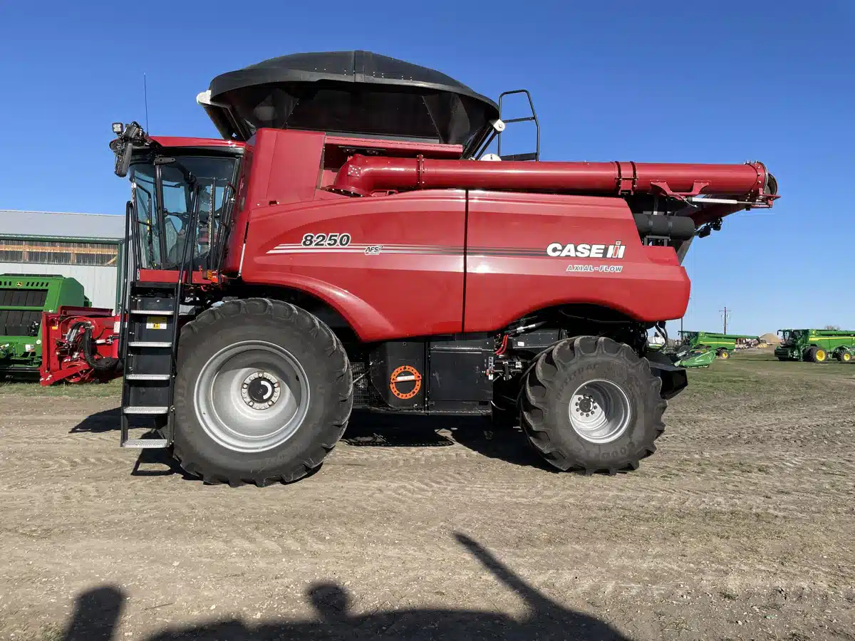 Gallery image 2 for Used 2021 Case IH 8250 Combine
