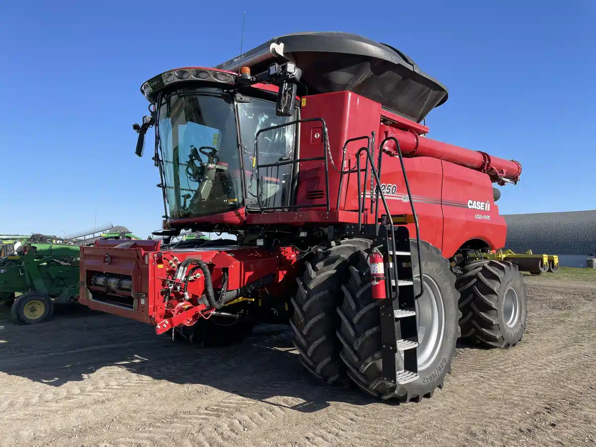 Gallery image 1 for Used 2021 Case IH 8250 Combine