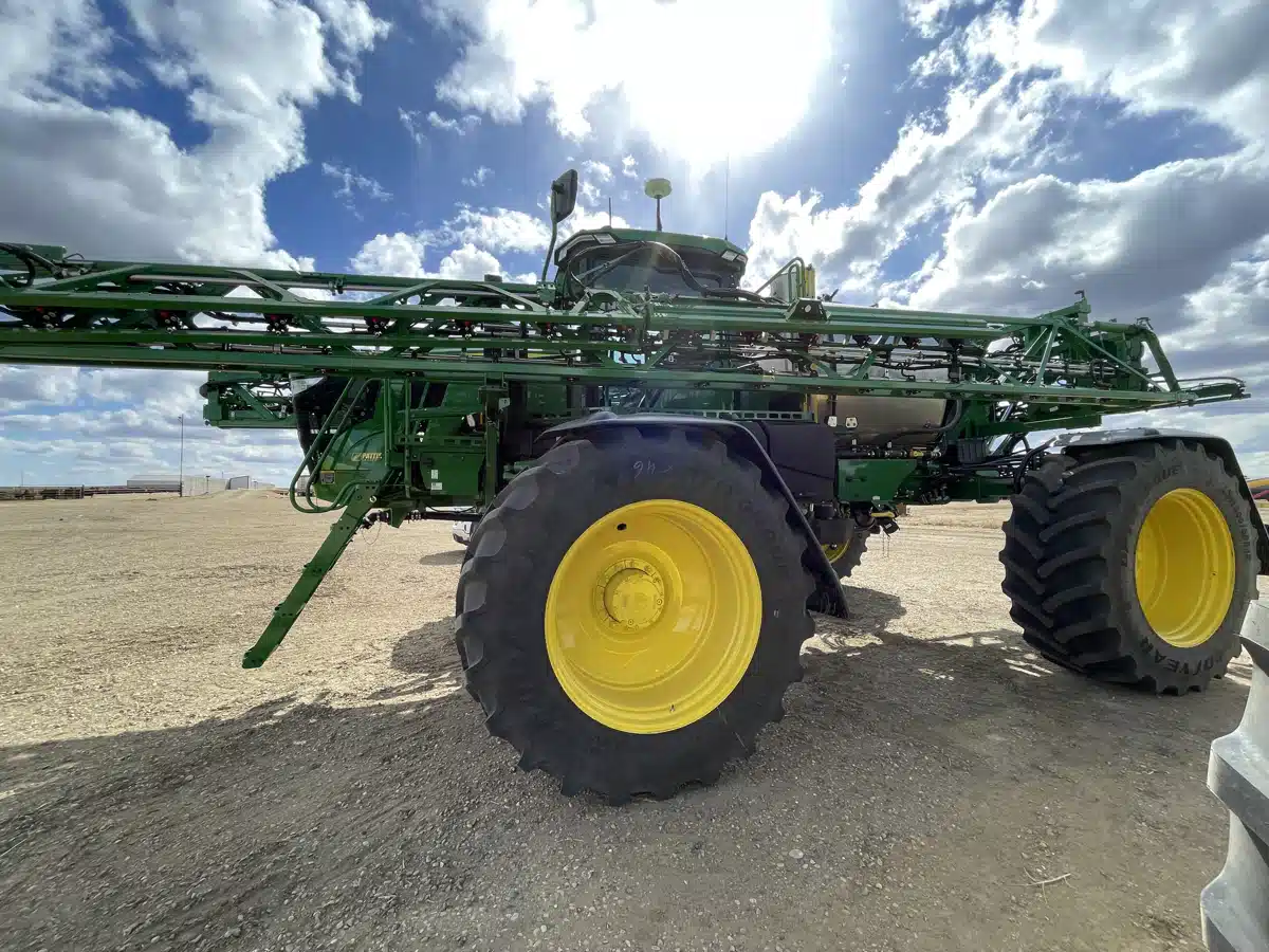 Gallery image 2 for Used 2025 John Deere 616R Sprayer - Self Propelled