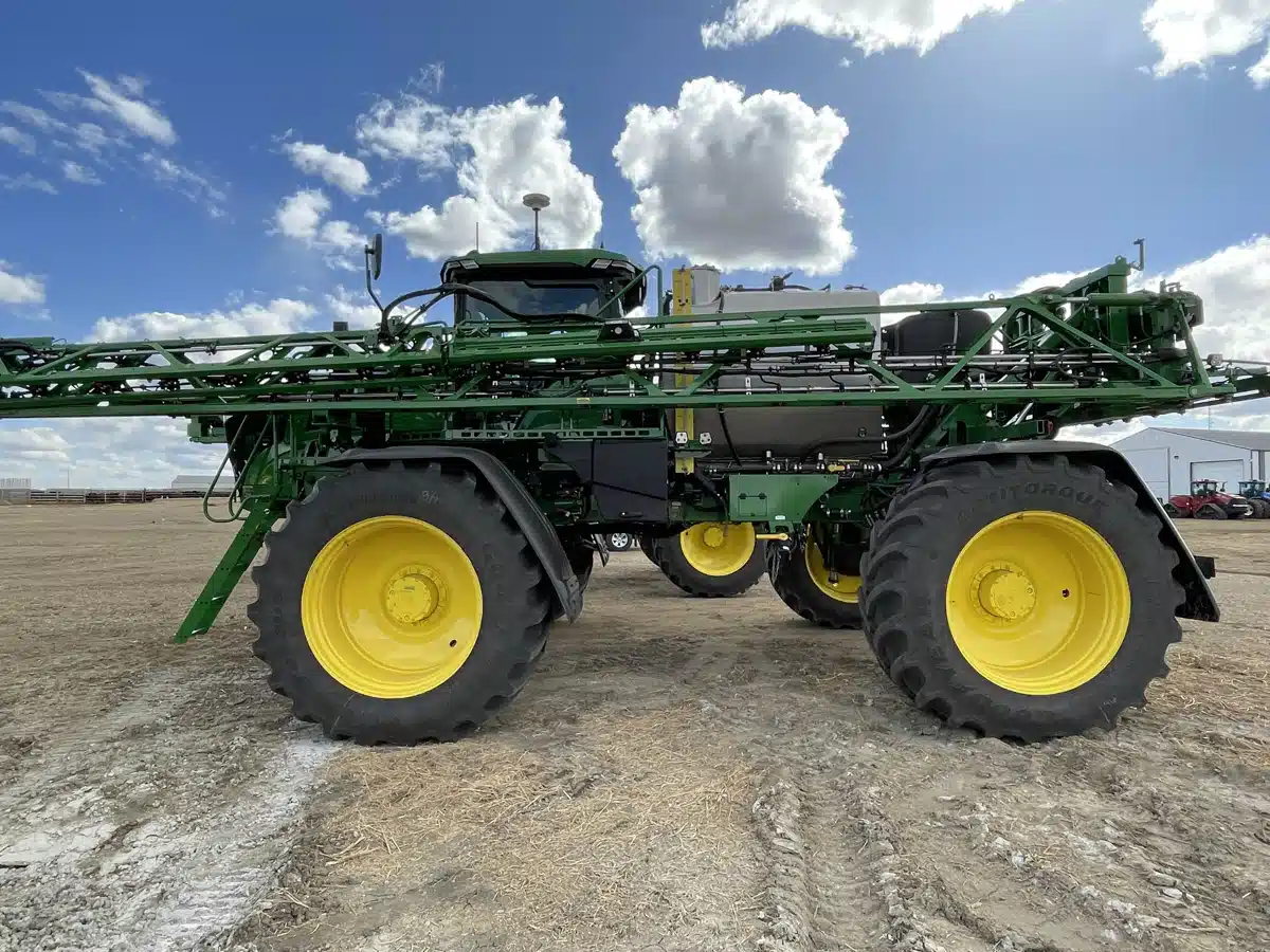 Gallery image 2 for Used 2025 John Deere 616R Sprayer - Self Propelled