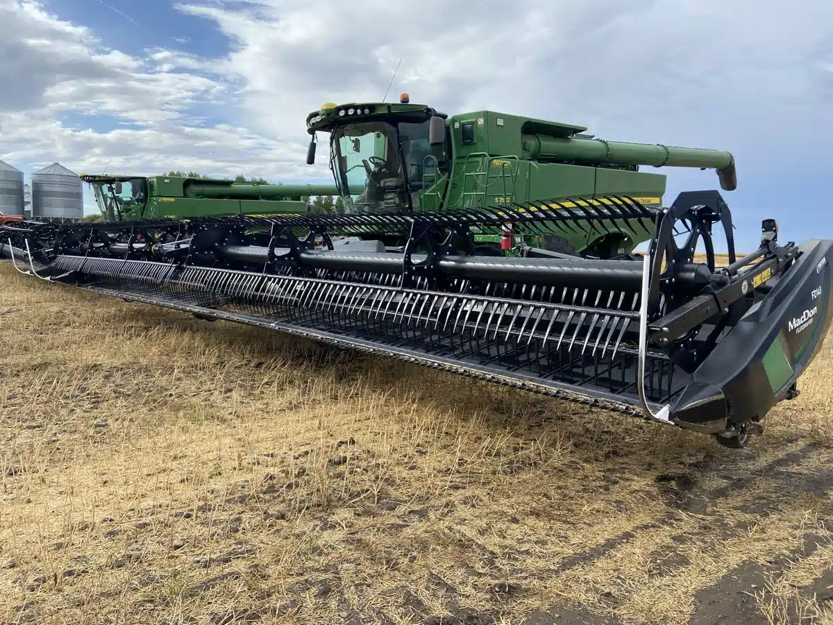 Gallery image 1 for Used 2021 MacDon FD75 Header - Flex Draper
