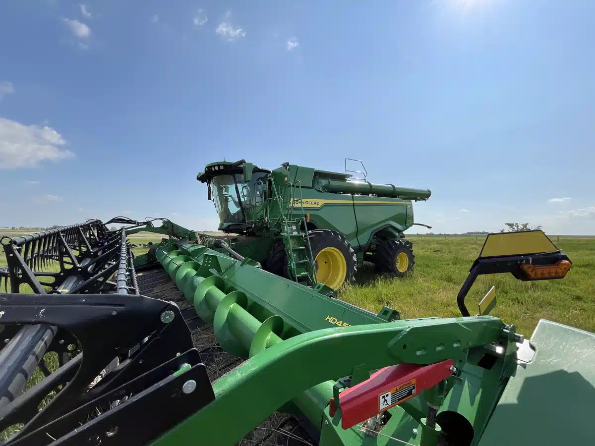 Gallery image 1 for Used 2023 John Deere X9 1000 Combine
