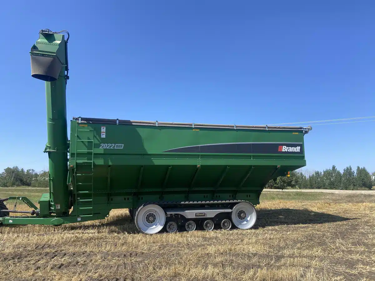 Gallery image 2 for Used 2018 Brandt 2022DXR Grain Cart