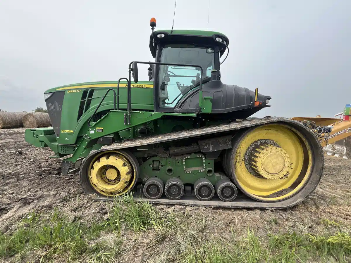 Gallery image 2 for Used 2012 John Deere 9560RT Tractor