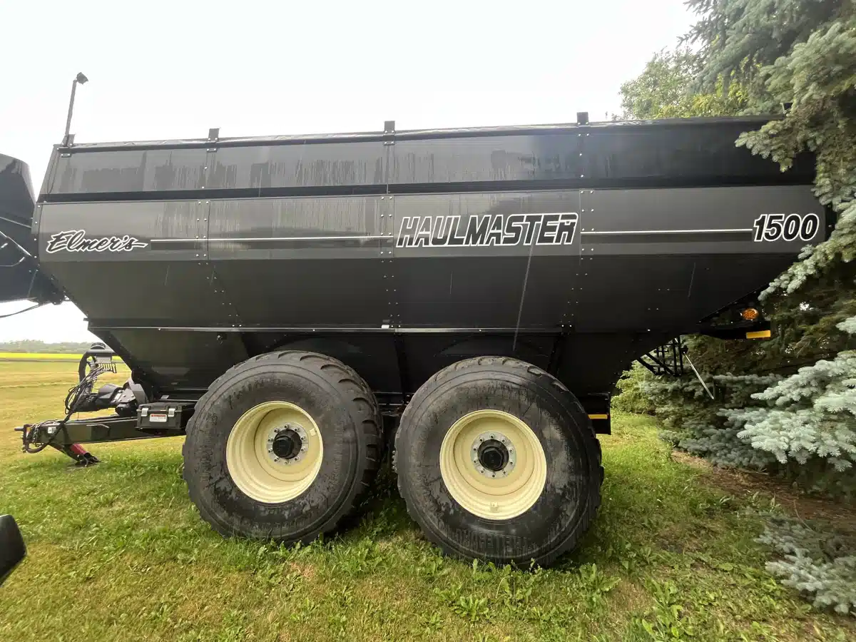 Gallery image 2 for Used 2022 Elmers Mfg HAULMASTER 1500 Grain Cart