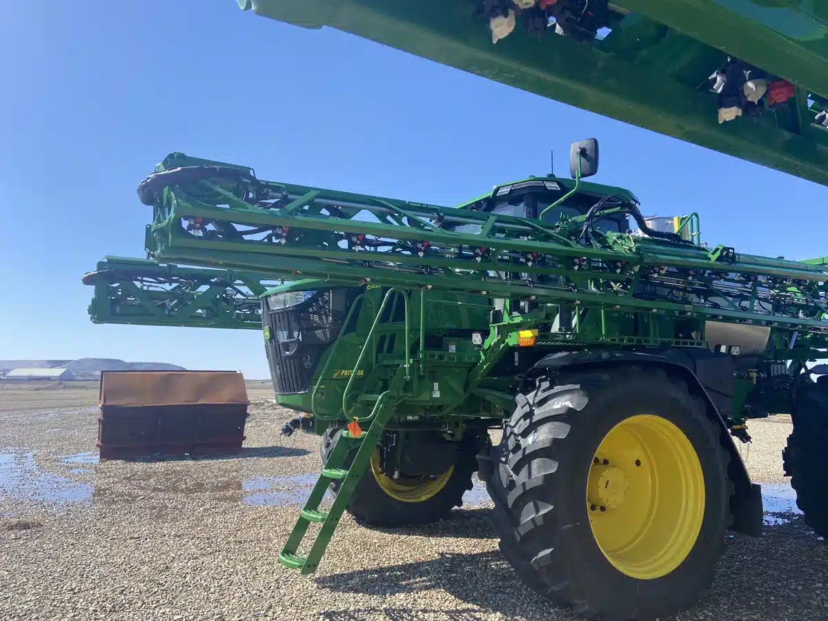 Gallery image 2 for Used 2024 John Deere 616R Sprayer - Self Propelled