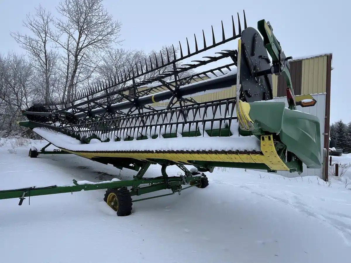 Gallery image 1 for Used 2022 John Deere HD45R Header - Draper