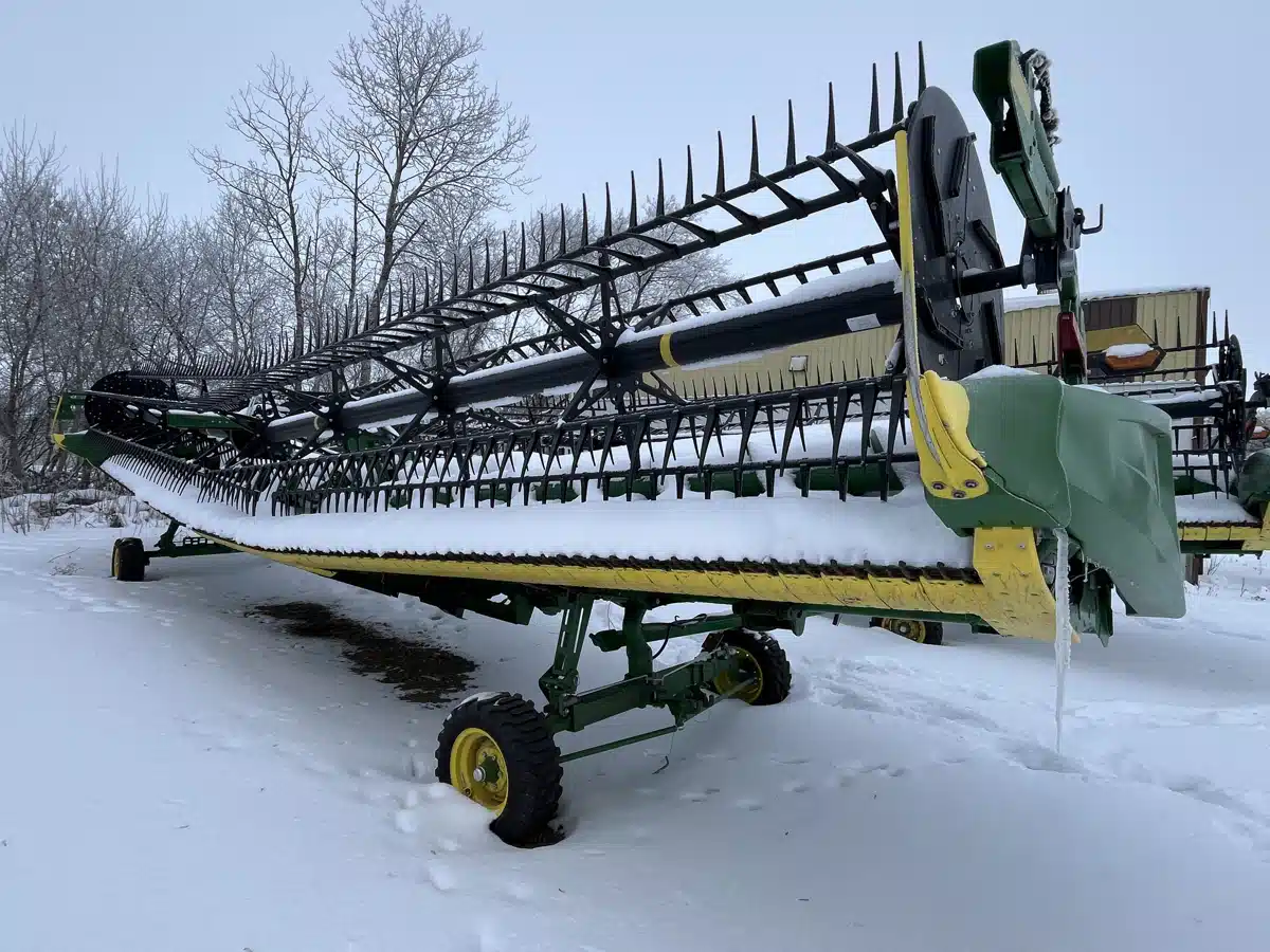 Gallery image 1 for Used 2024 John Deere HD40R Header Combine