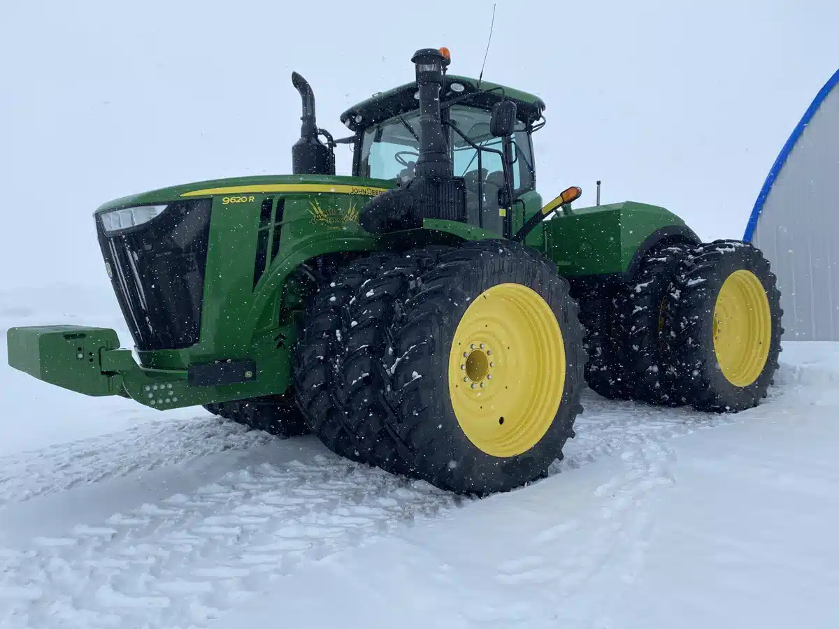 Gallery image 2 for Used 2015 John Deere 9620R Tractor