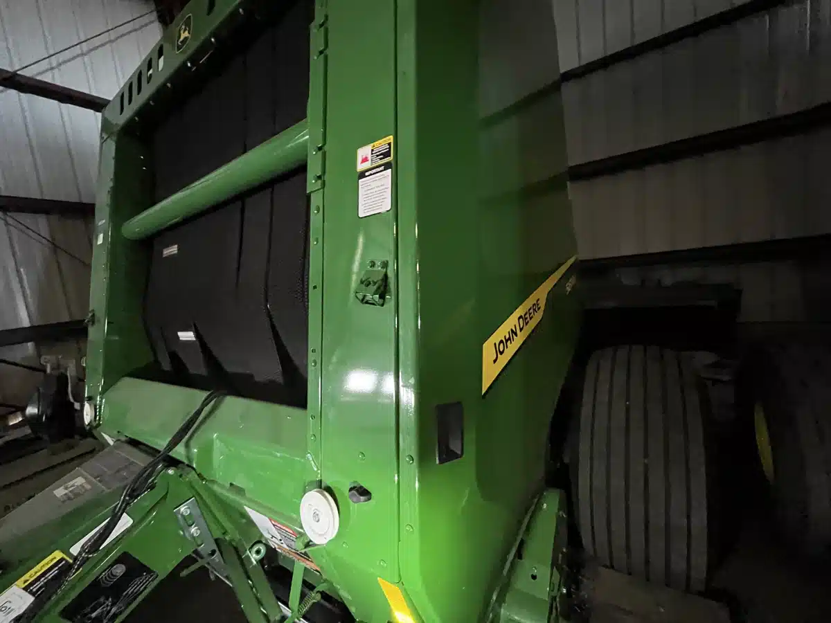 Gallery image 1 for Used 2024 John Deere 561M Round Baler