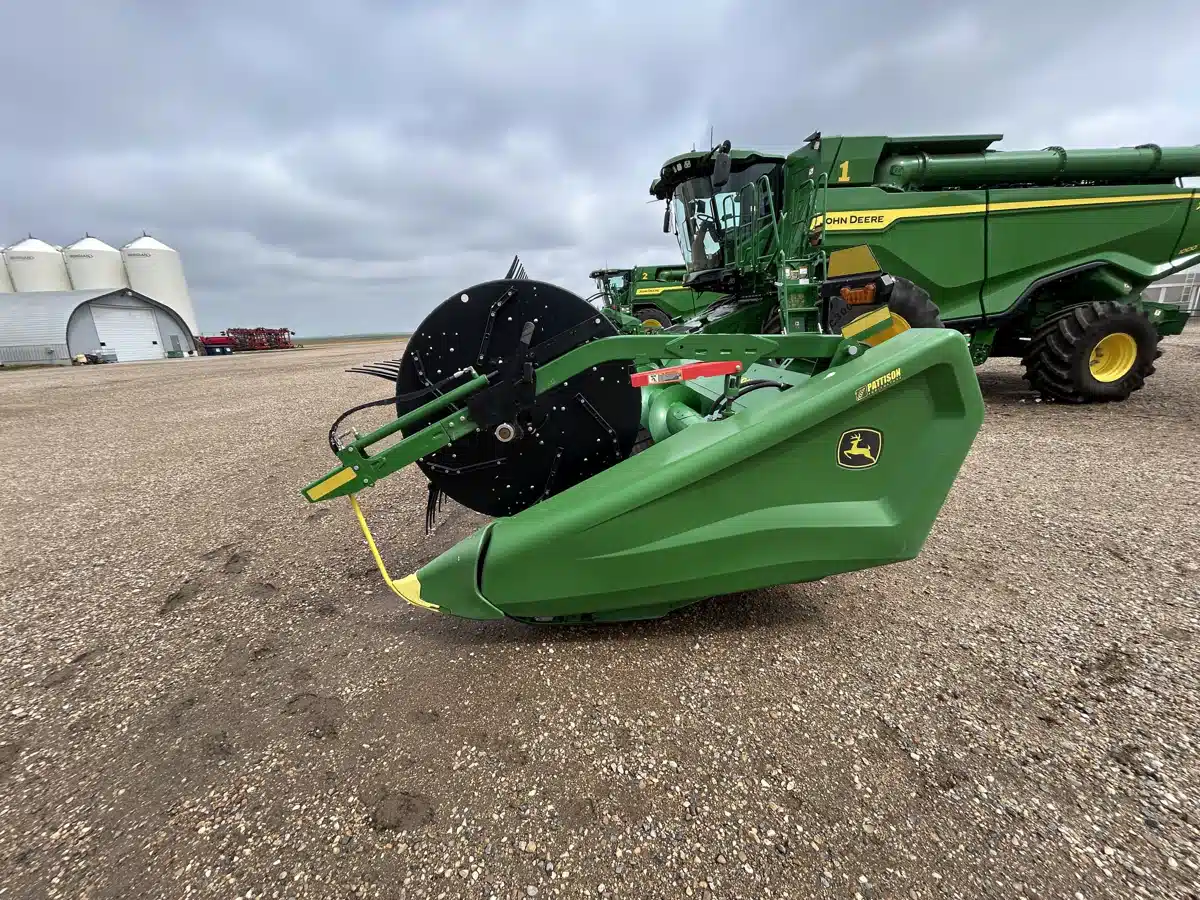 Gallery image 2 for 2024 John Deere HD45R Header - Draper