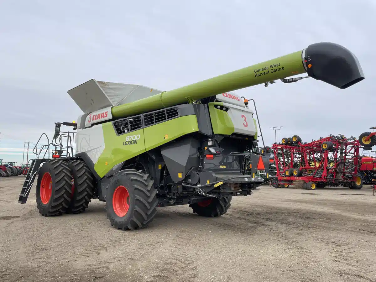 Gallery image 2 for Used 2024 CLAAS LEXION 8700 Combine