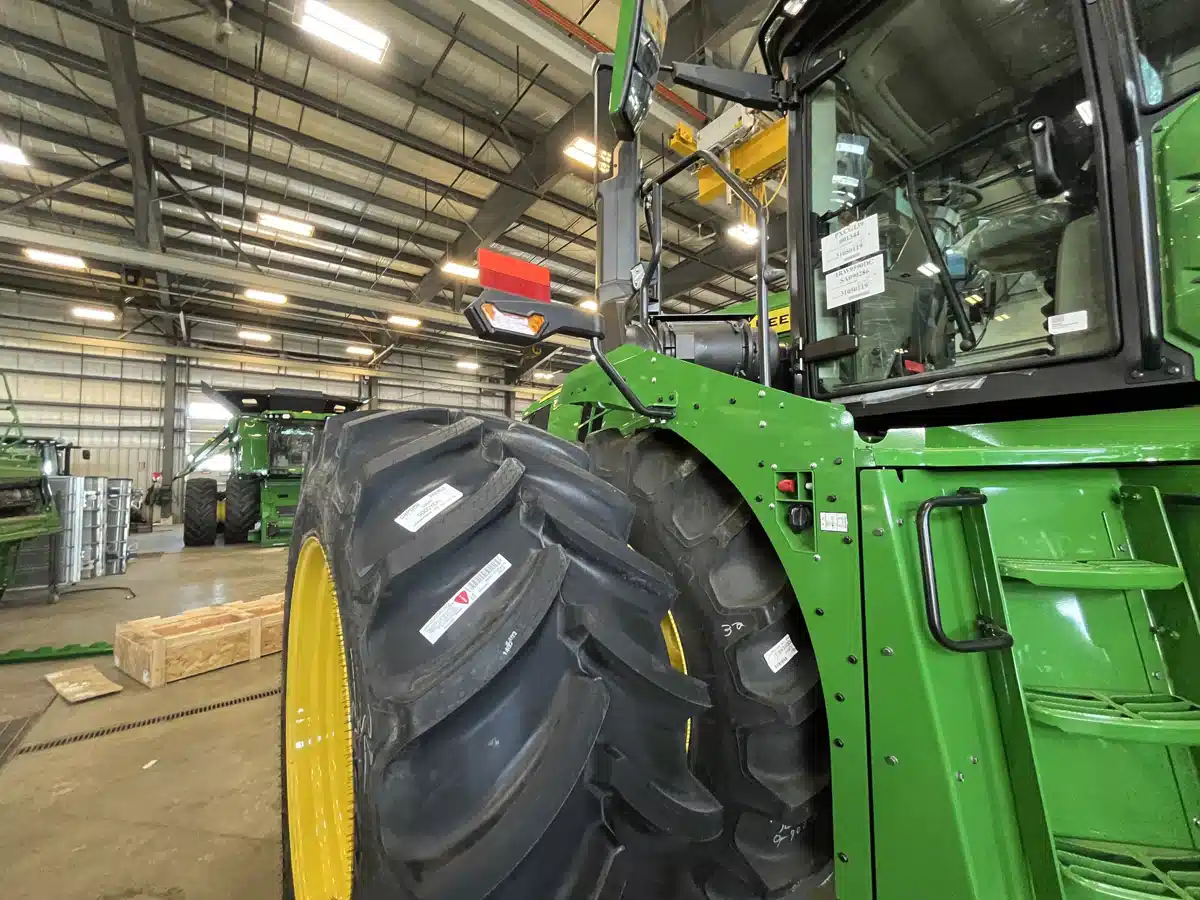 Gallery image 2 for Used 2025 John Deere 9R 590 Tractor