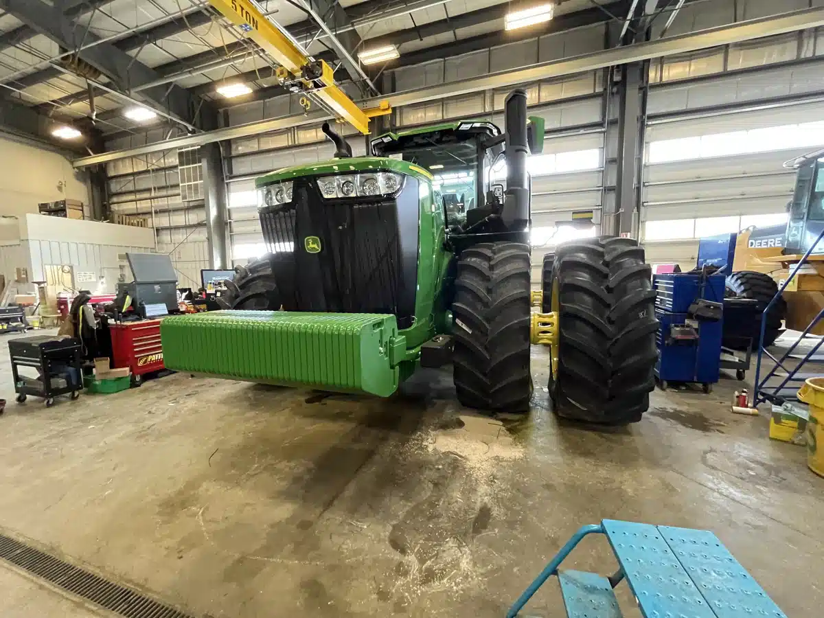 Gallery image 1 for Used 2025 John Deere 9R 590 Tractor