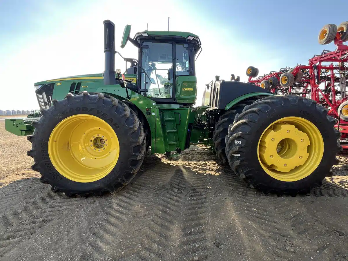 Gallery image 2 for Used 2025 John Deere 9R 640 Tractor