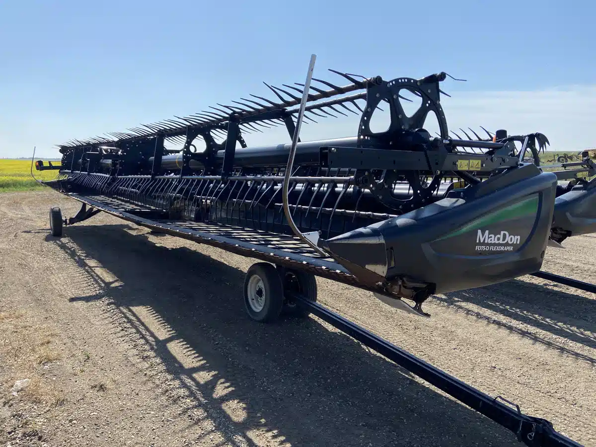 Gallery image 1 for Used 2017 MacDon FD75 Header - Flex Draper