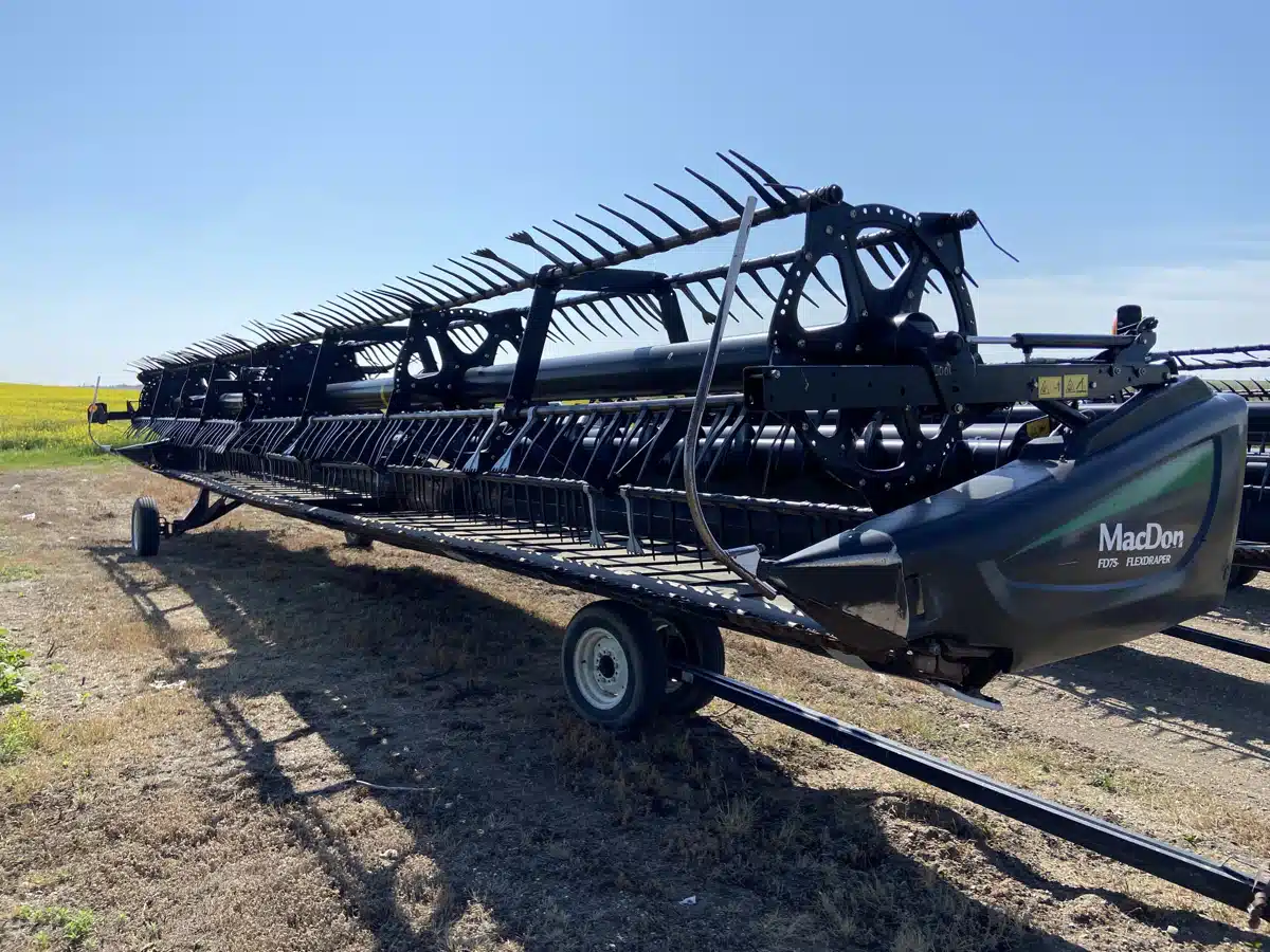 Gallery image 1 for Used 2017 MacDon FD75 Header - Flex Draper